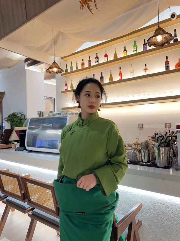 新款艳色系藏式衬衣时尚百搭气质