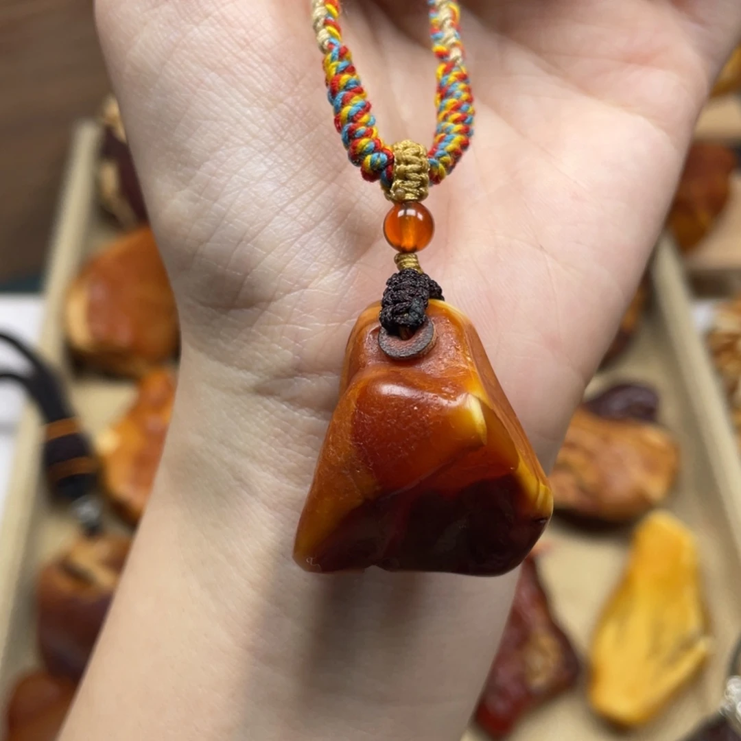 琥珀未镶嵌珠宝奇石