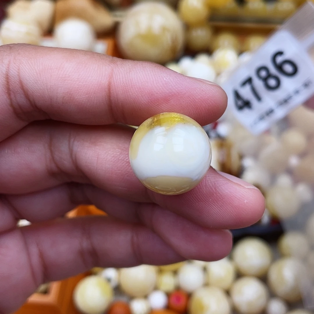 未镶嵌蜜蜡珠宝奇石粉17.8爆花