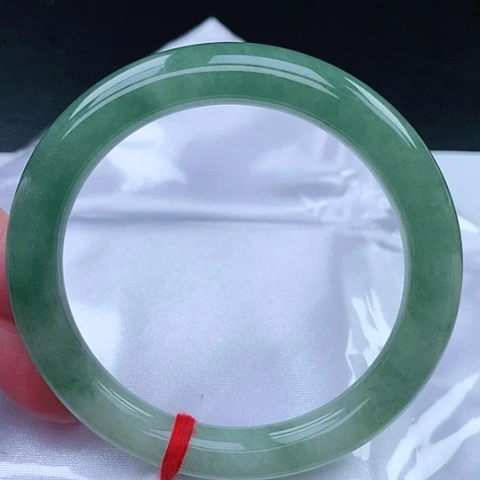 翡翠手镯（圆镯）未镶嵌66号