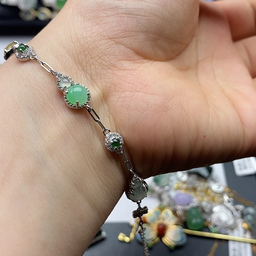 翡翠未镶嵌戒指翡翠