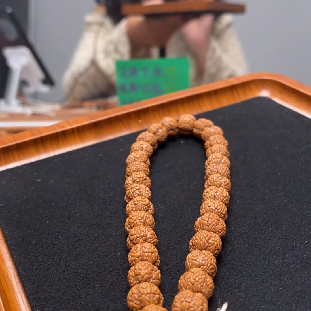 胖***斯吊坠金刚菩提手持龙鳞