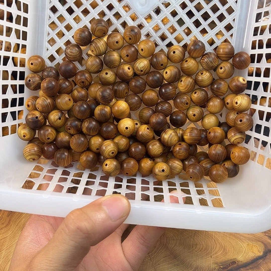 f***3柏木（崖柏）散珠12黑油骨瑕疵