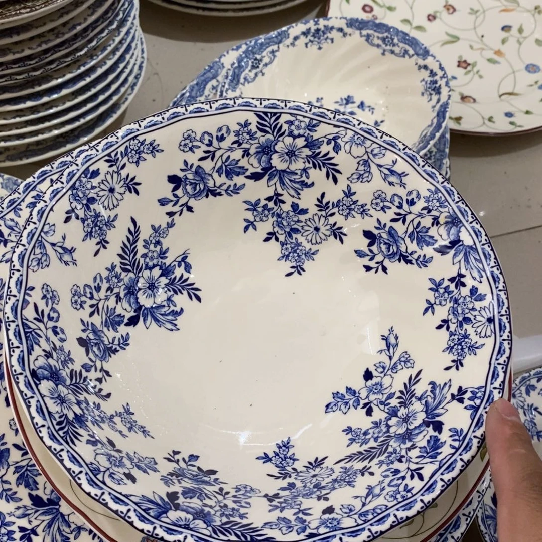 瓷微瑕青花八寸大面碗
