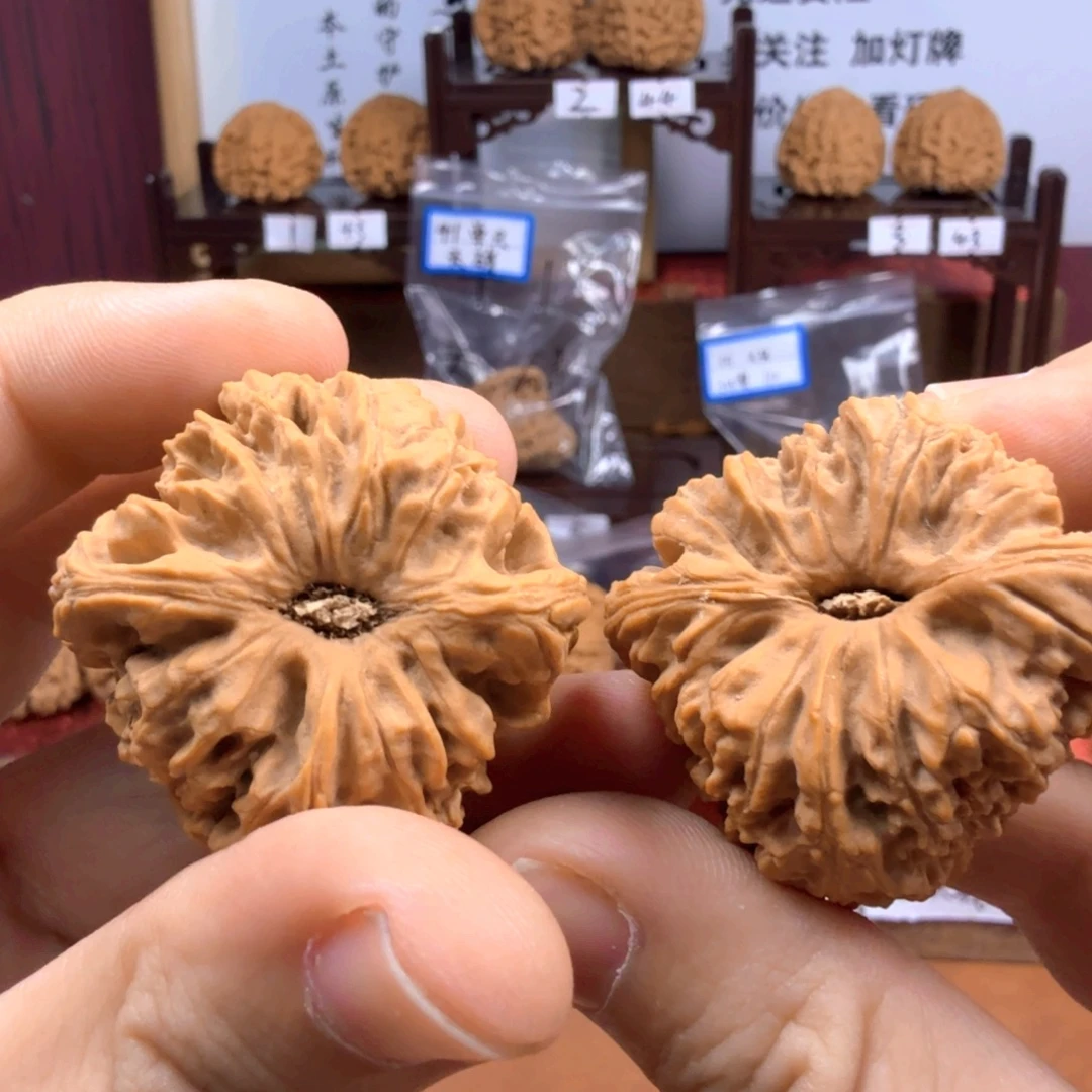 高***么文玩核桃吊坠南将石38尺寸