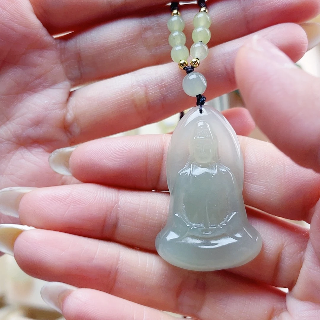 和田玉未镶嵌吊坠(赠链)