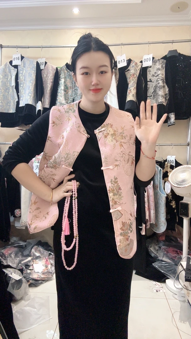 新中式背心马甲女早春新款高级感国风盘扣圆领休闲上衣马甲