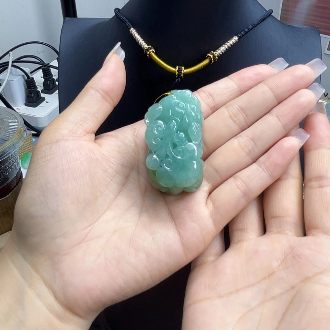 村***芳翡翠未镶嵌颈饰天然