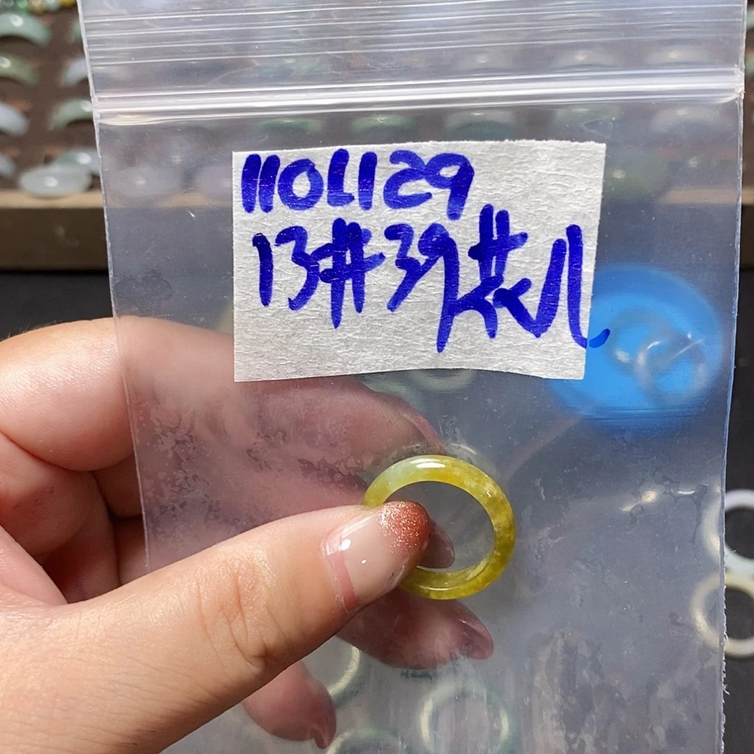 未镶嵌定制翡翠花*