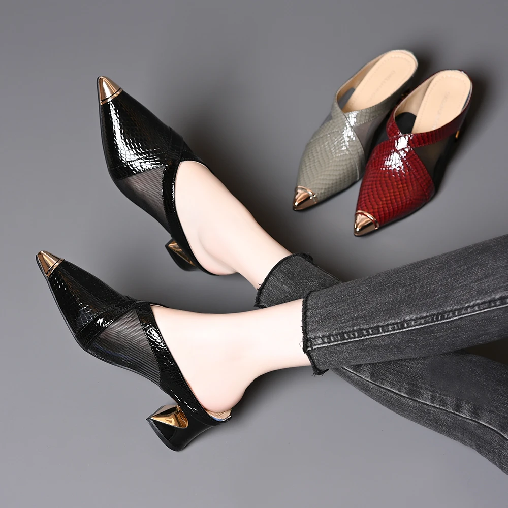 头层牛皮2025新款凉鞋拖鞋外穿女夏尖头金属铁头质感高跟鞋女粗跟