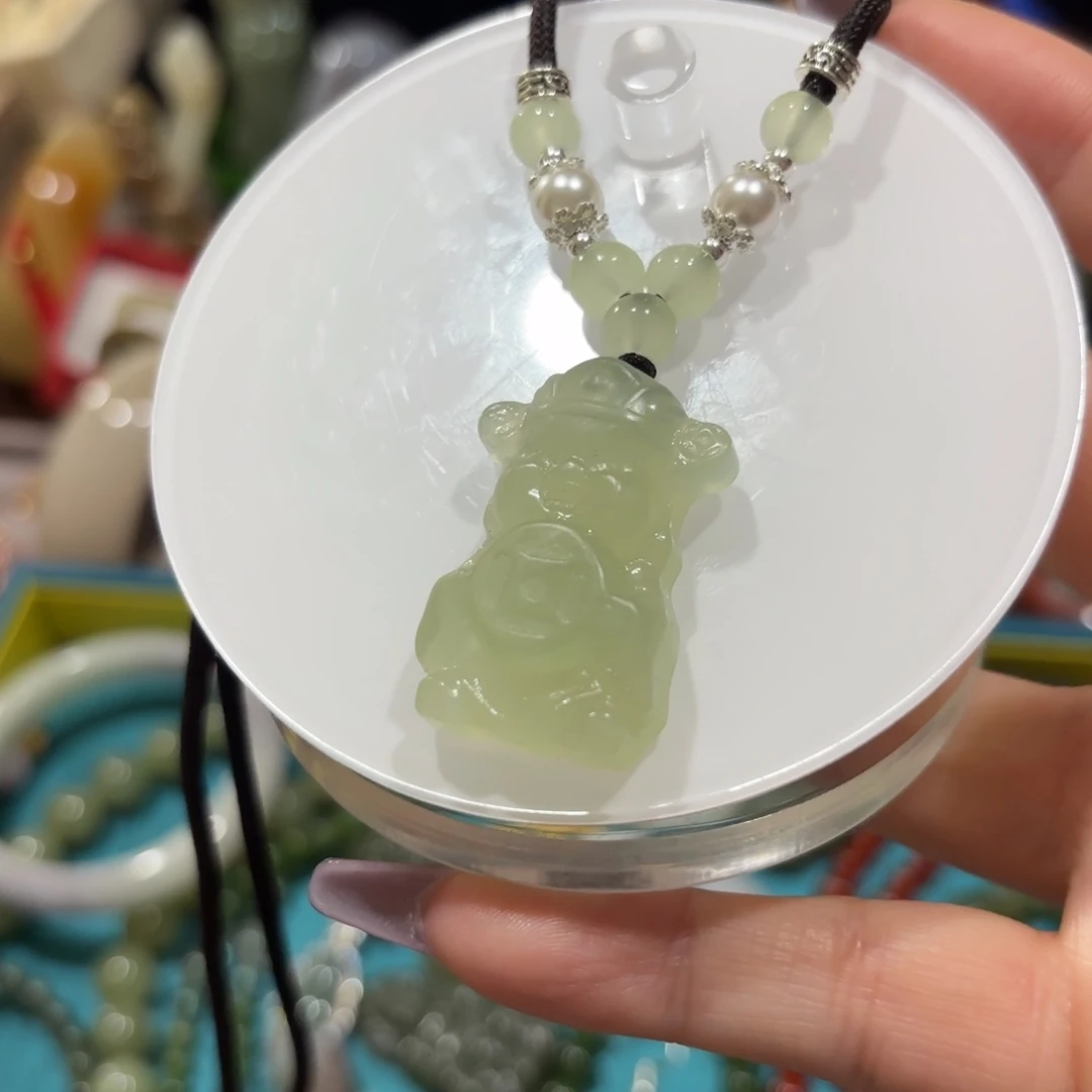 岫岩老玉（透闪石质玉）未镶嵌颈饰3651