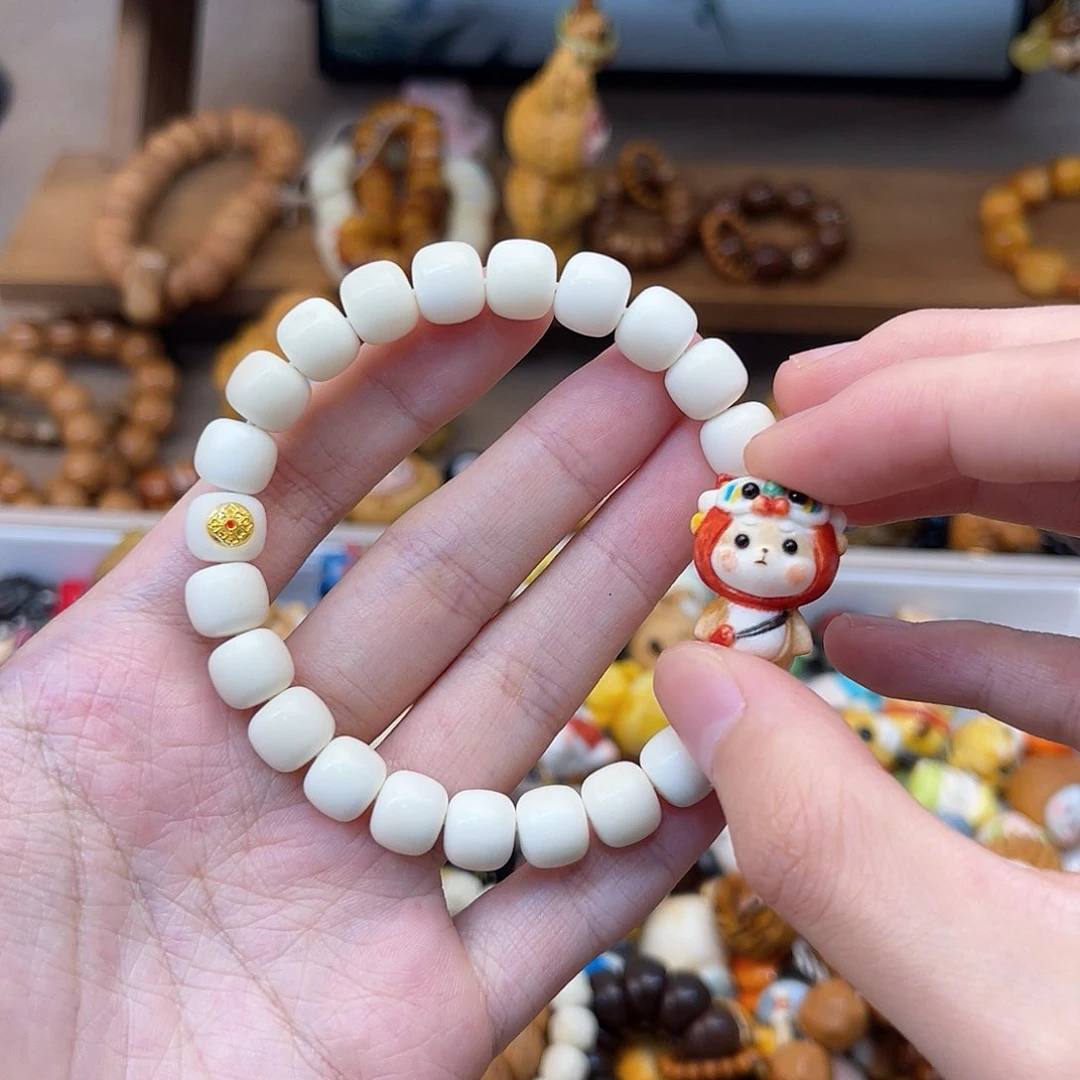 白玉菩提手串A****?加金标加醒狮