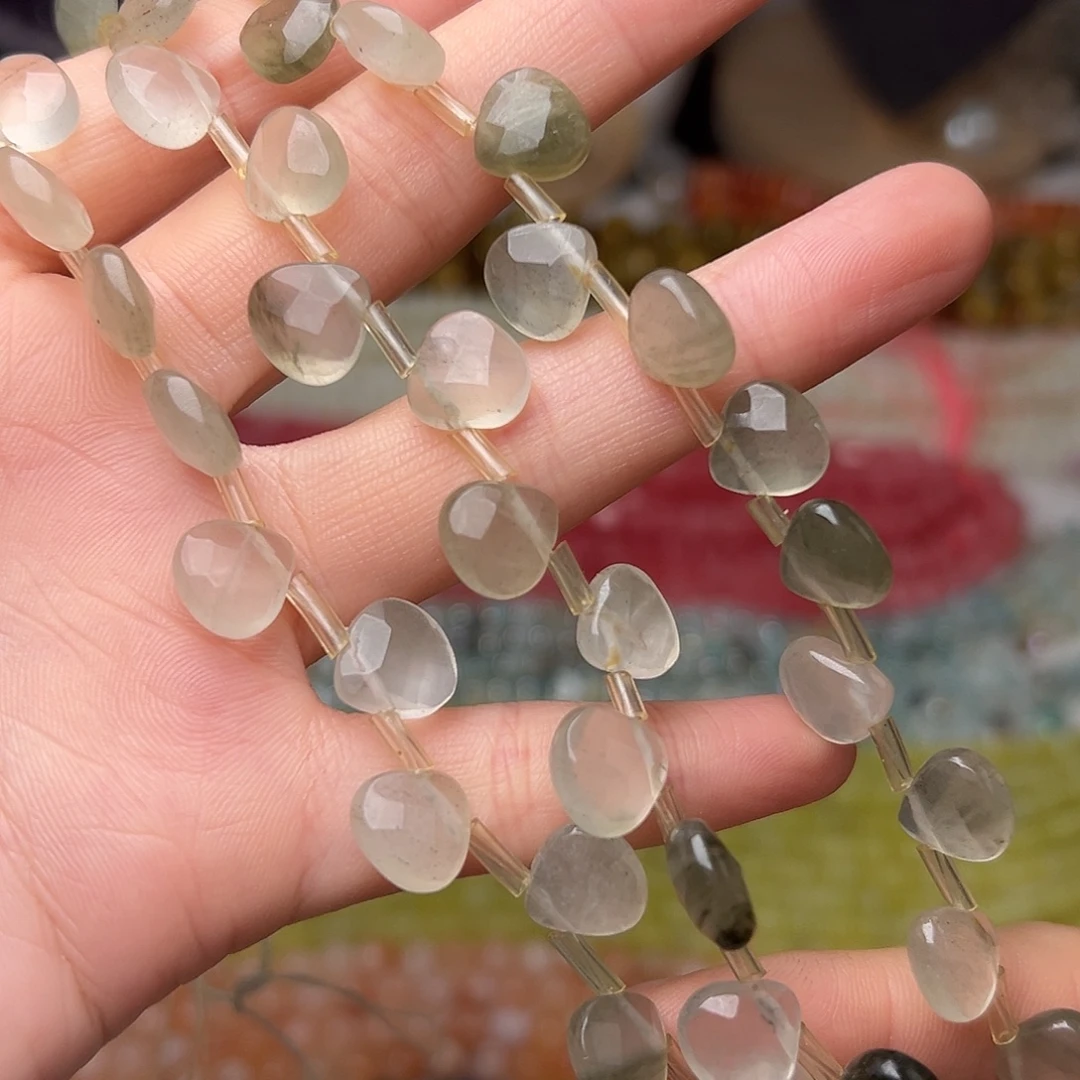 玛瑙/玉髓合金珠宝半成品Y402。10mm天然绿兔毛刻面水滴一条