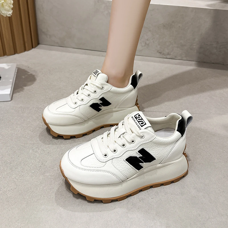 厚底小白鞋春秋时尚真皮小个子休闲运动小码女鞋32 33 34码阿甘鞋