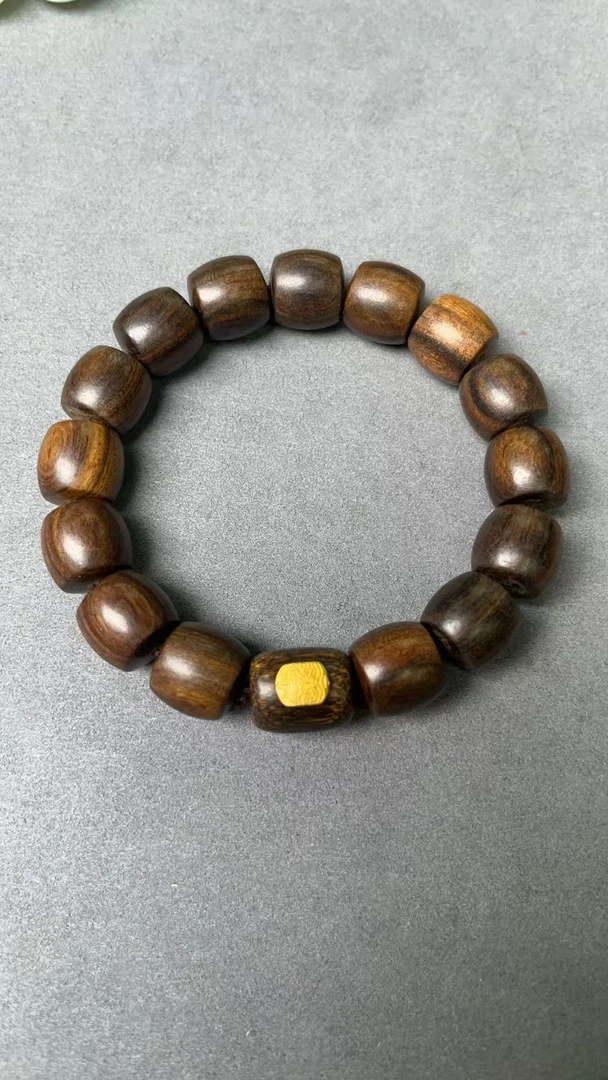 老料黄齐手串  334