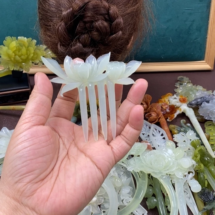 蛇纹石玉发饰未镶嵌清**漫