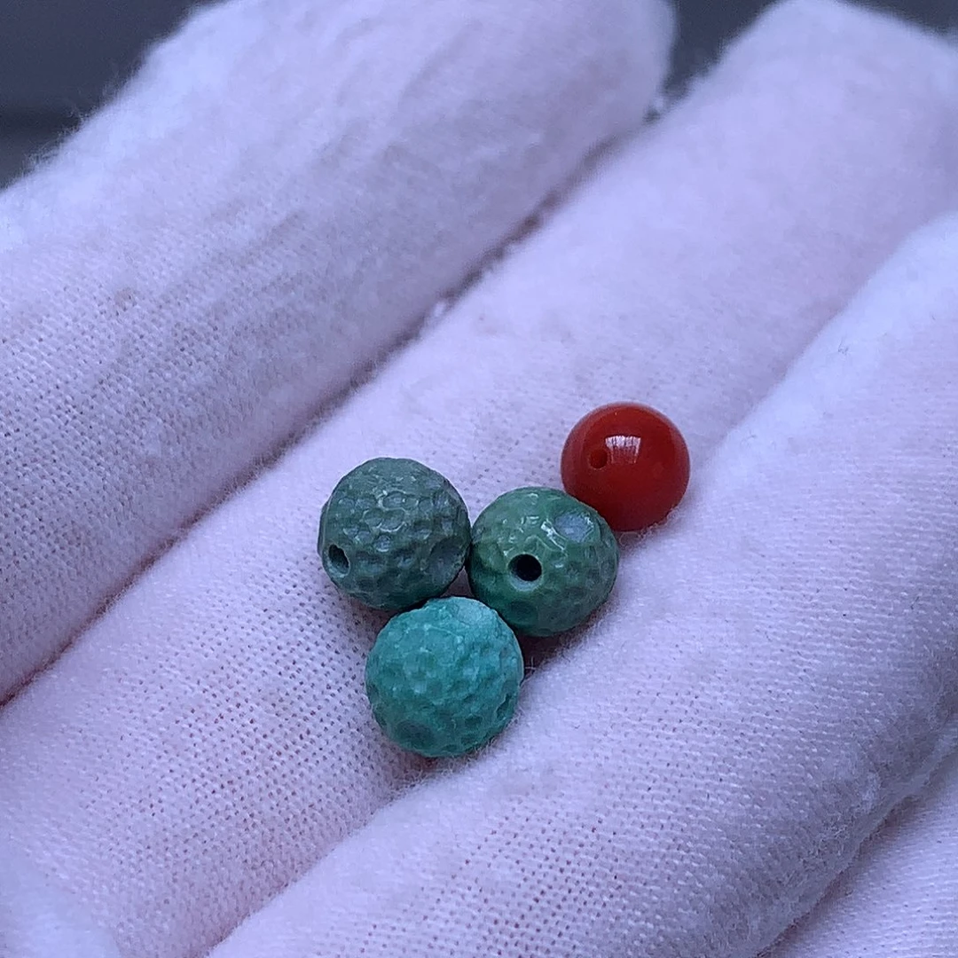 南红玛瑙未镶嵌珠宝奇石