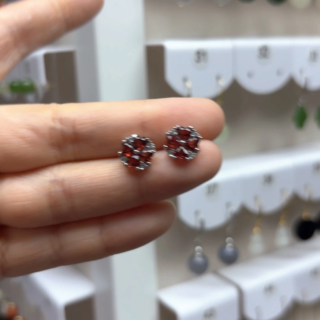 石榴石耳饰银S925镶嵌石榴石