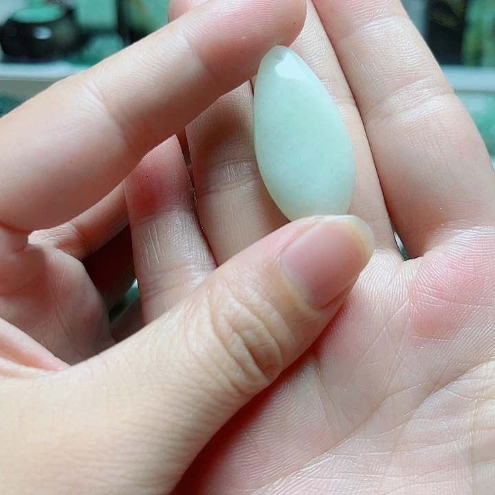 独山玉未镶嵌吊坠