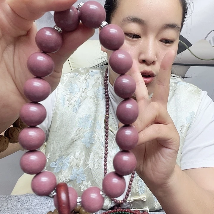 叻***车泥塑芳华1.8的/手持