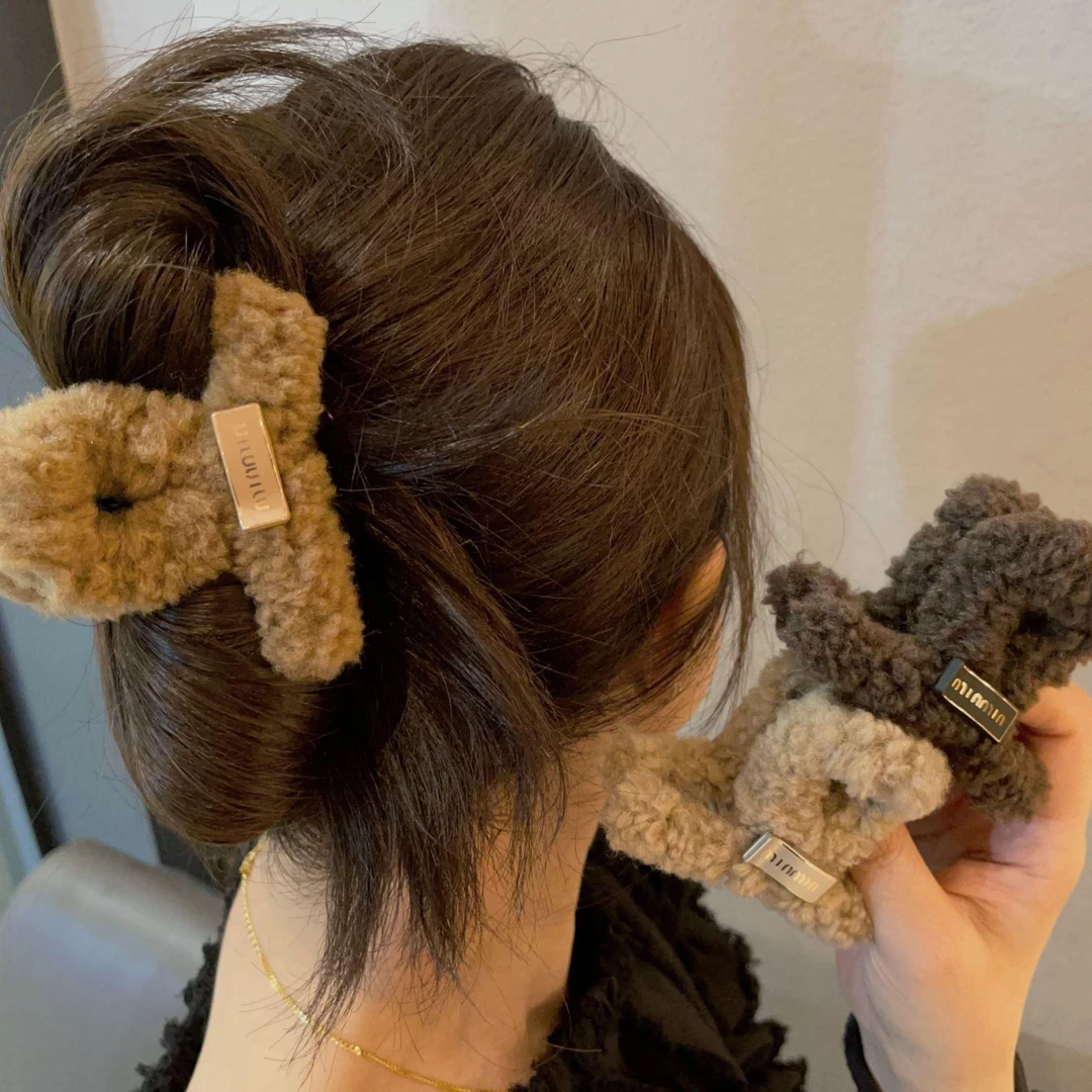 韩国秋冬新款彷毛绒发抓小香风发量少盘发鲨鱼夹女