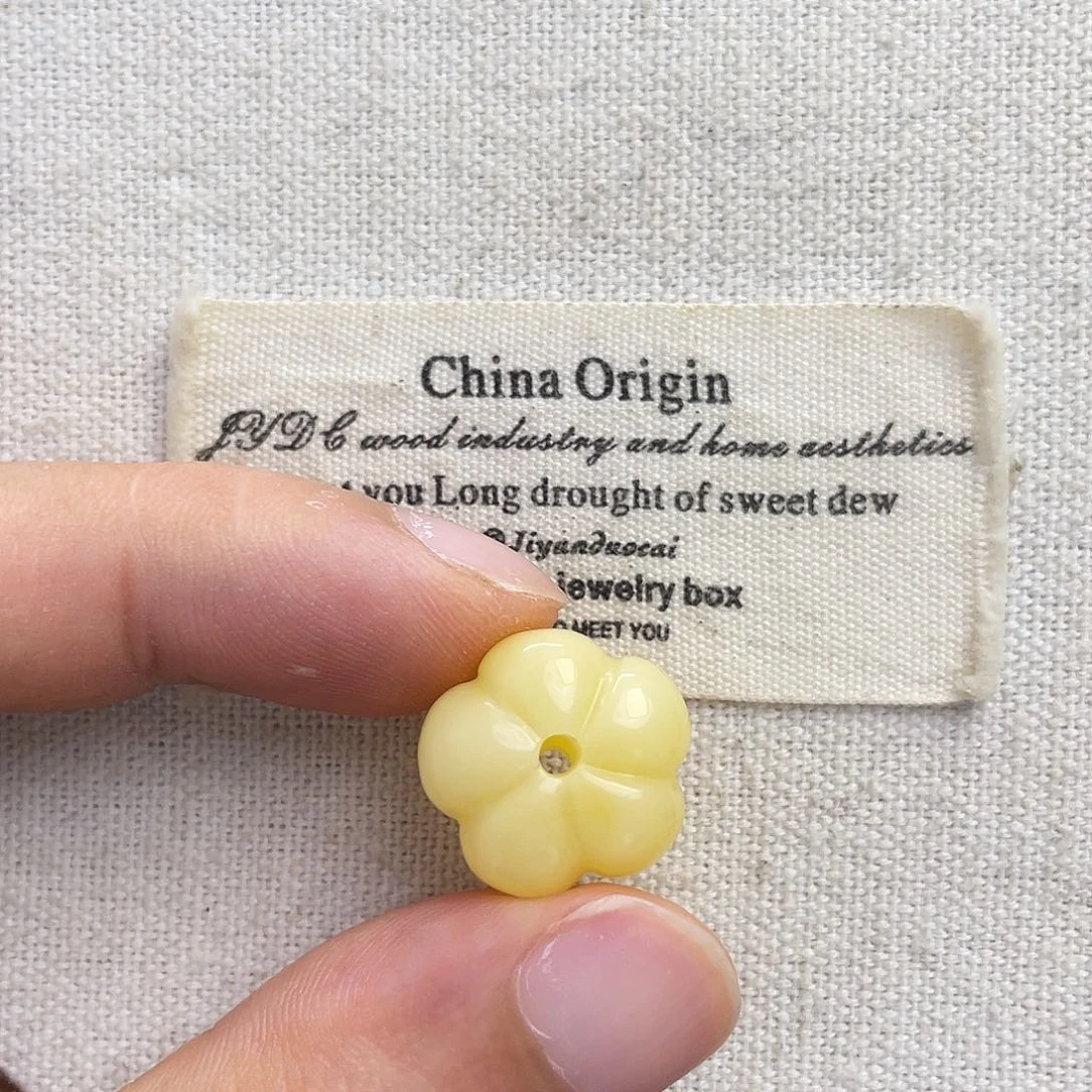 琥珀未镶嵌珠宝奇石花花