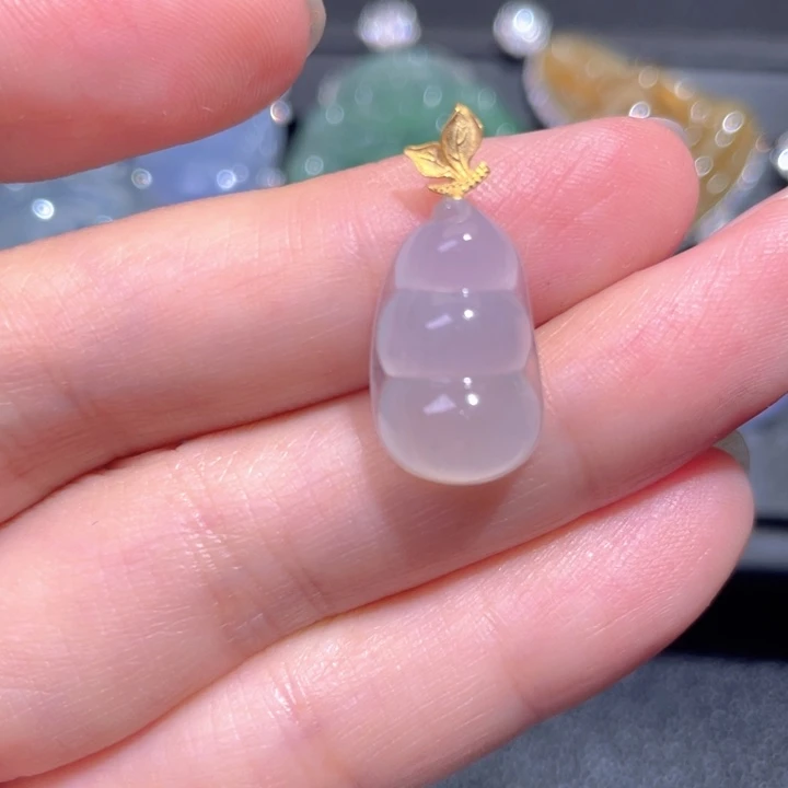 颈饰18K金镶嵌翡翠翡翠