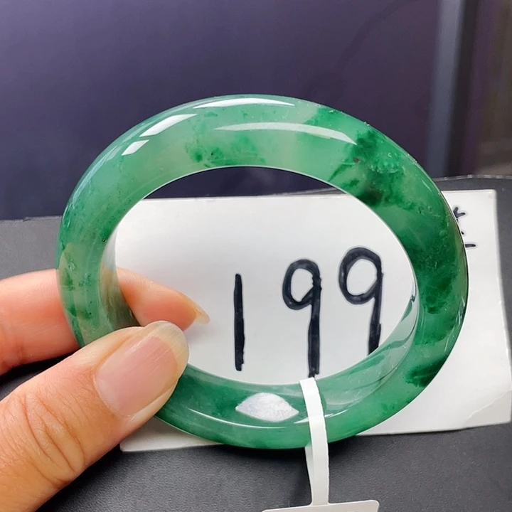 石英质玉手镯未镶嵌向**?瑶57