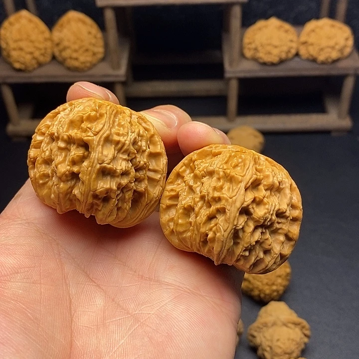 47尺白狮子文玩把件02