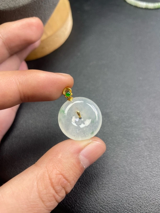 天然缅甸翡翠平安扣