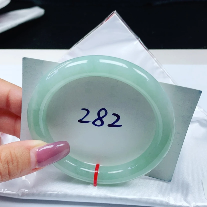 【闪购商品】翡翠手镯未镶嵌 圆条58