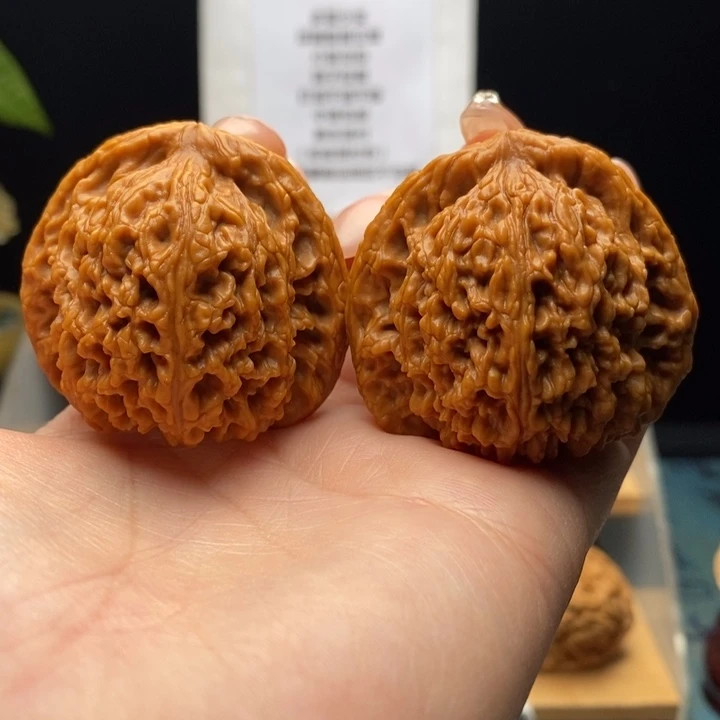 吊坠桃核全品原生态密蚂蚁纹麻团