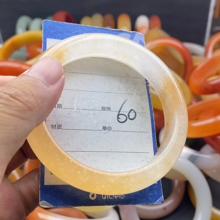 石英质玉手链未镶嵌