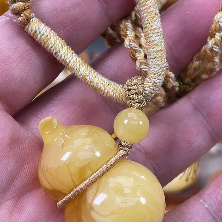 琥珀未镶嵌珠宝奇石琥珀
