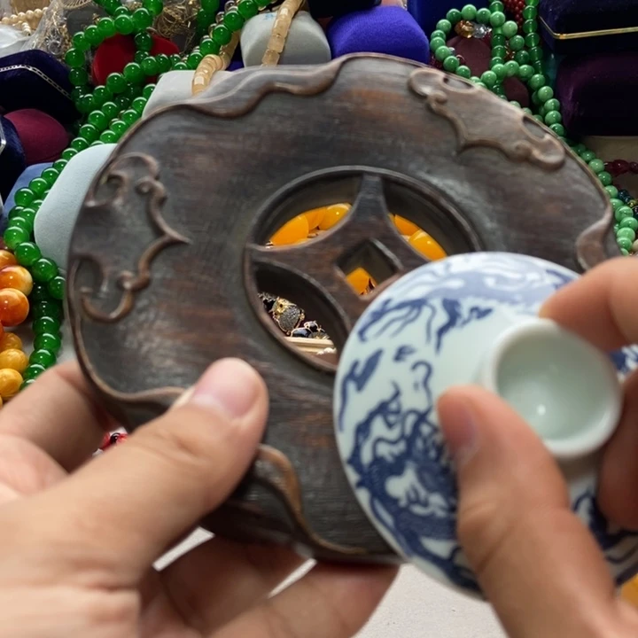 瓷片哈哈哈哈哈哈哈哈好家伙