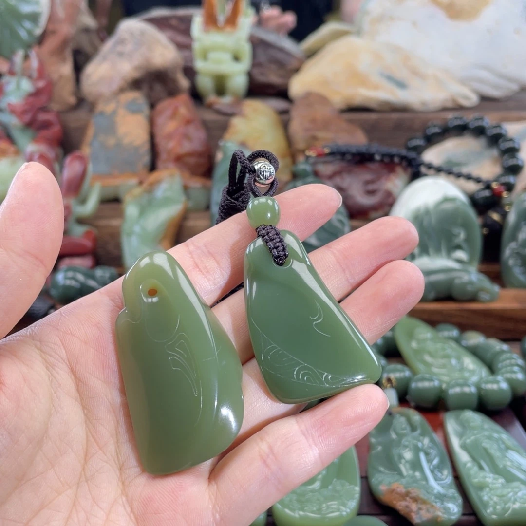 岫岩老玉（透闪石质玉）挂件未镶嵌用****8