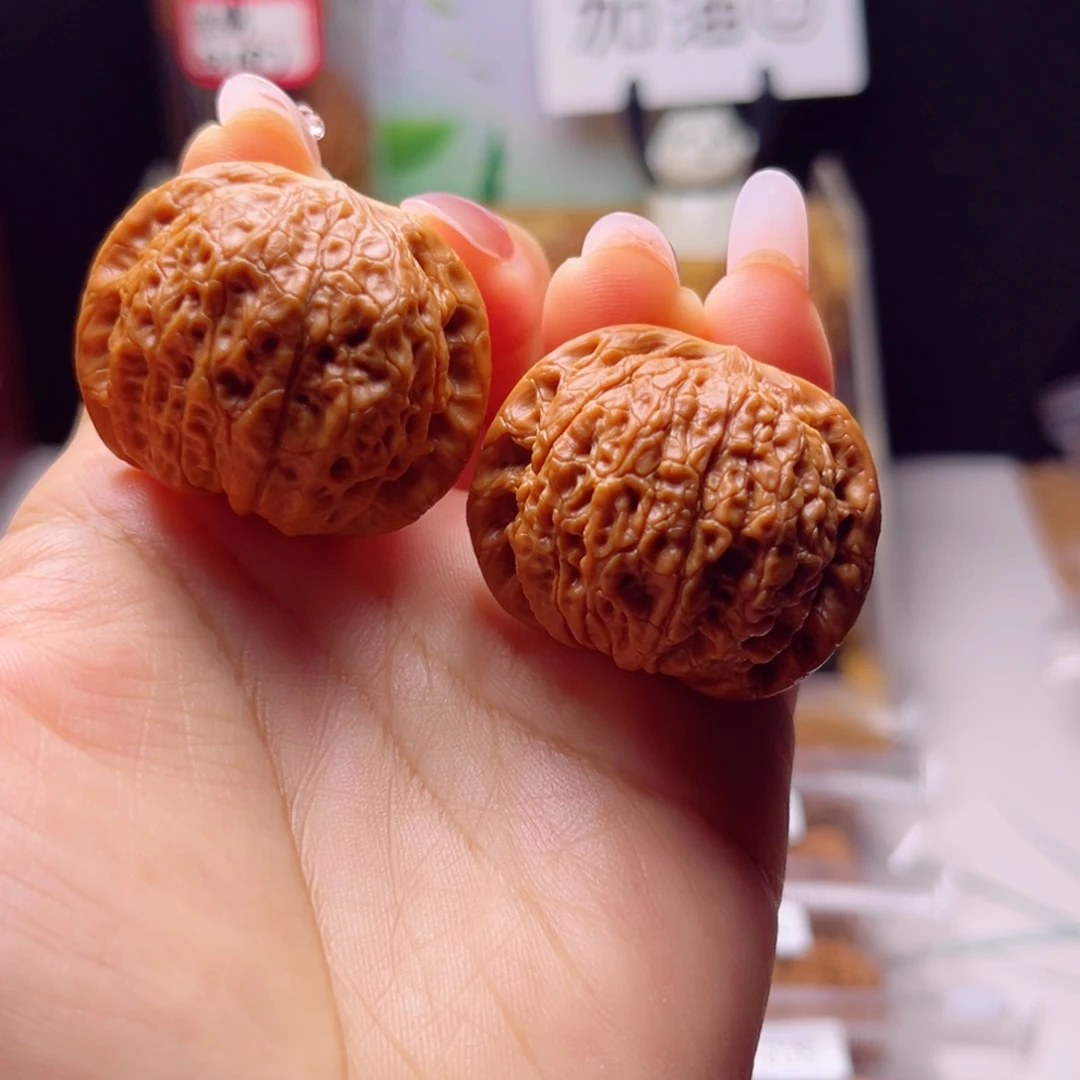 文玩核桃吊坠血麒麟福利款