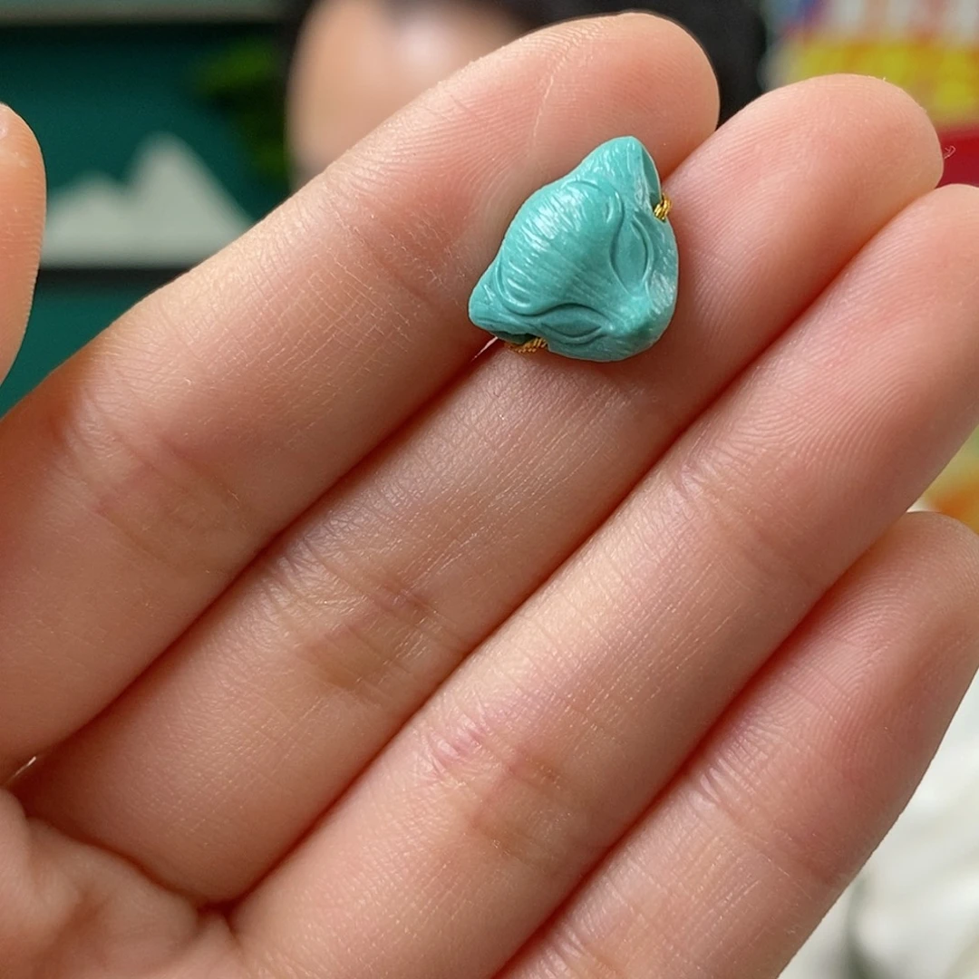 绿松石未镶嵌挂件