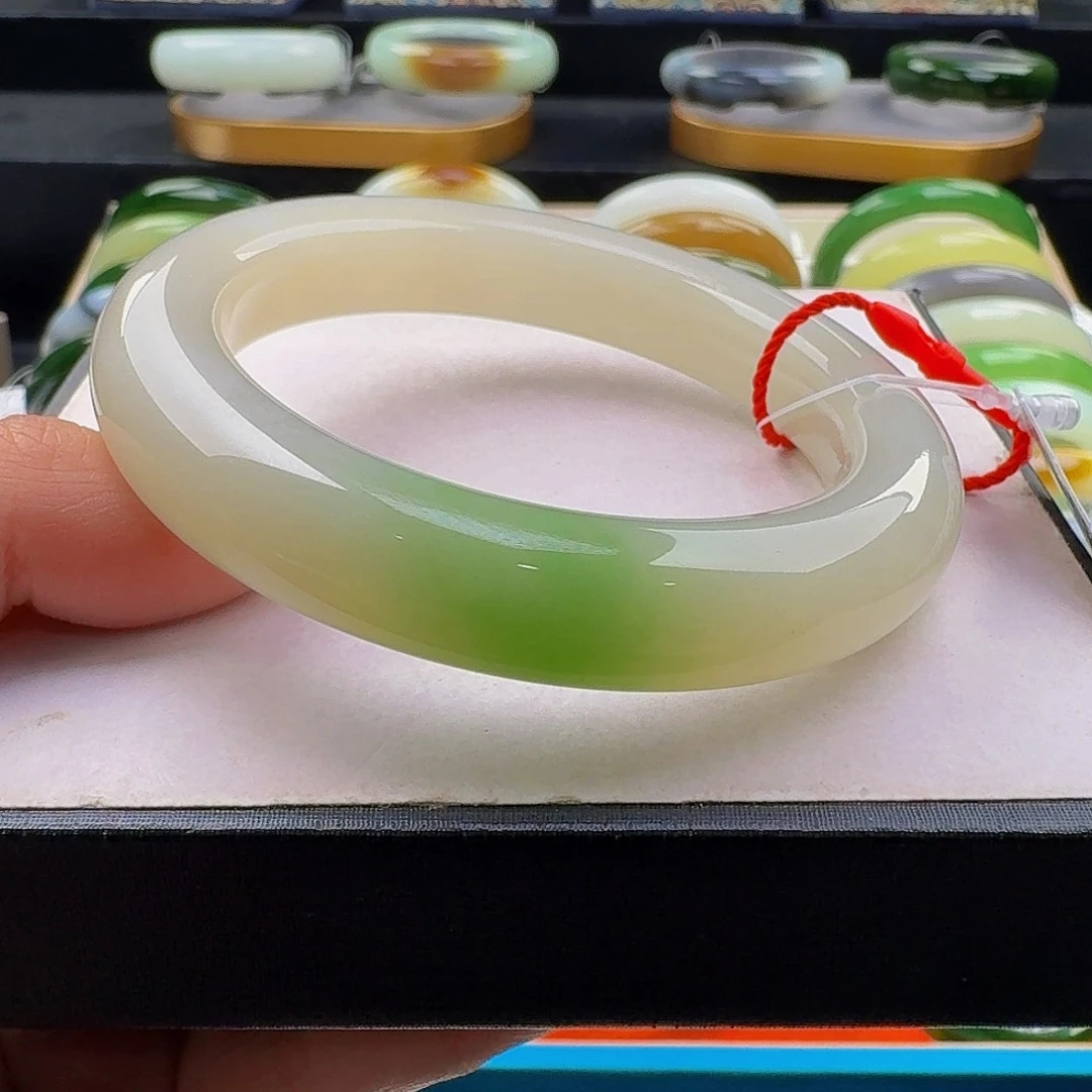 未镶嵌手镯和田玉54.5