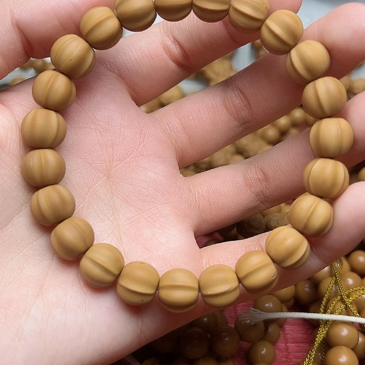 菩提籽类10mm 微瑕鲨鱼