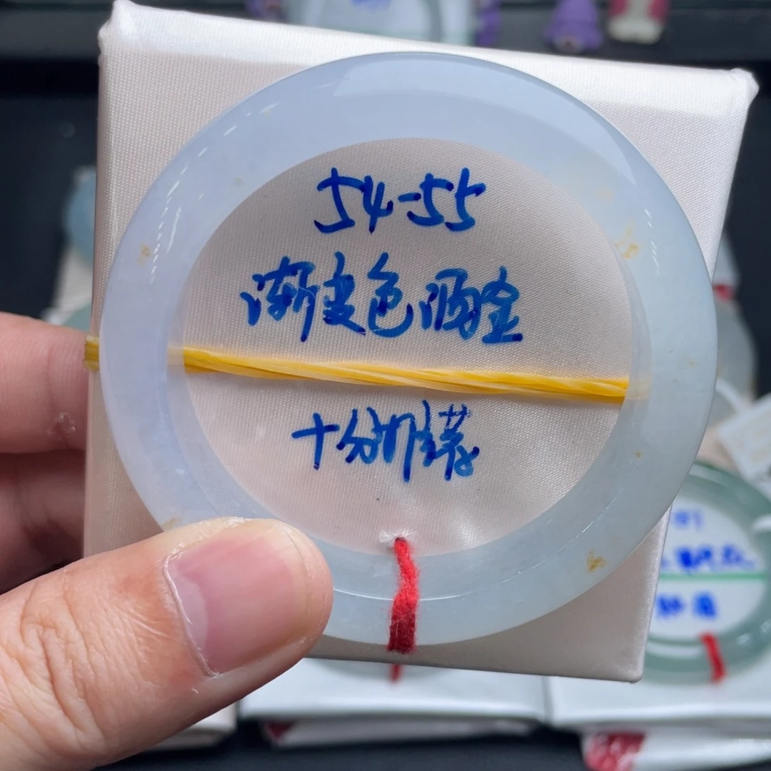 翡翠未镶嵌手镯翡翠手镯25