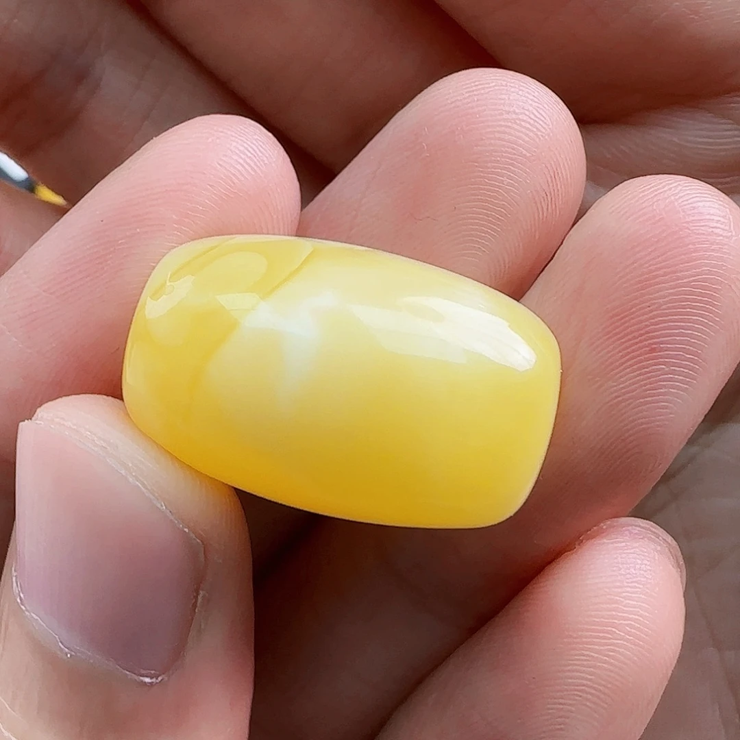 琥珀未镶嵌珠宝奇石蜜蜡