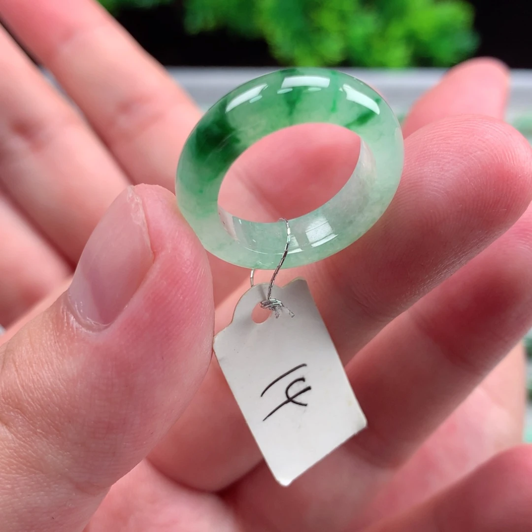 未镶嵌戒指翡翠天然