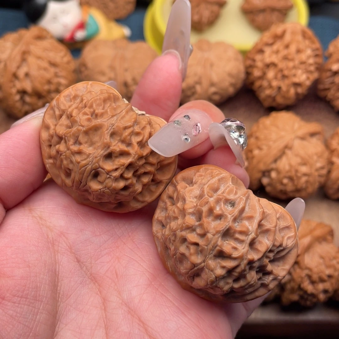 文玩核桃吊坠精配桃心宫灯39