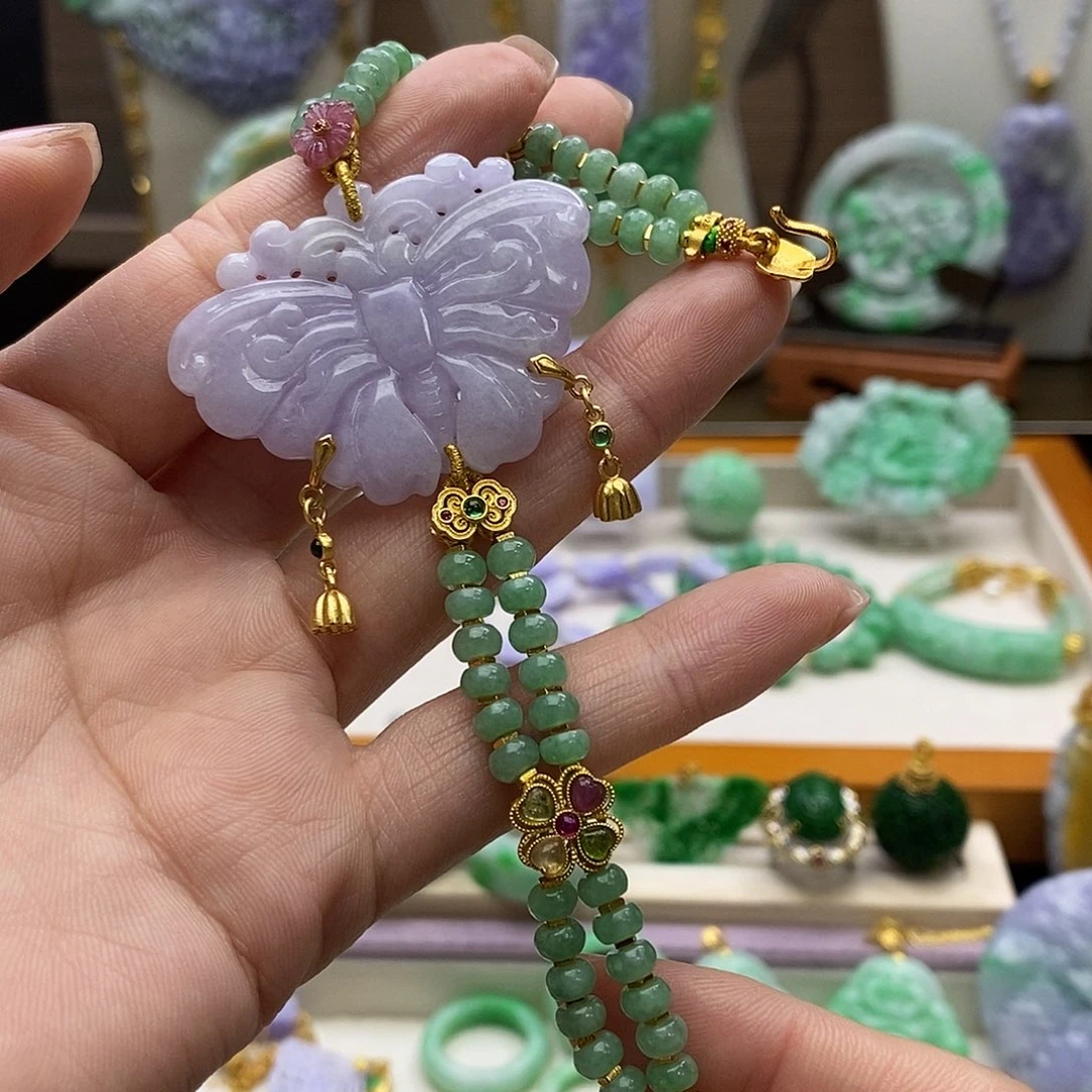 颈饰未镶嵌翡翠天然