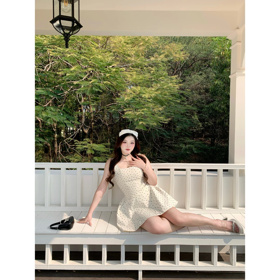 SWEET【甜心波波】微胖杏色方领吊带春夏法式初恋纯欲收腰连衣裙