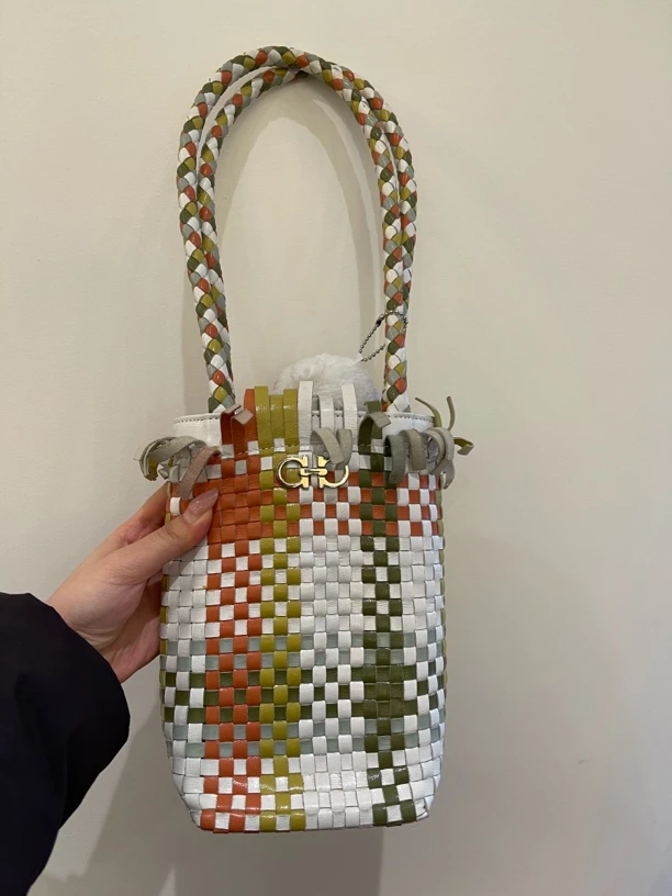 95新 FERRAGAMO/菲拉格慕 j0112 菲拉格慕编织手提包