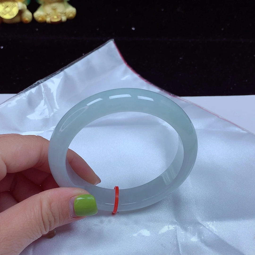 翡翠未镶嵌手镯圈口58