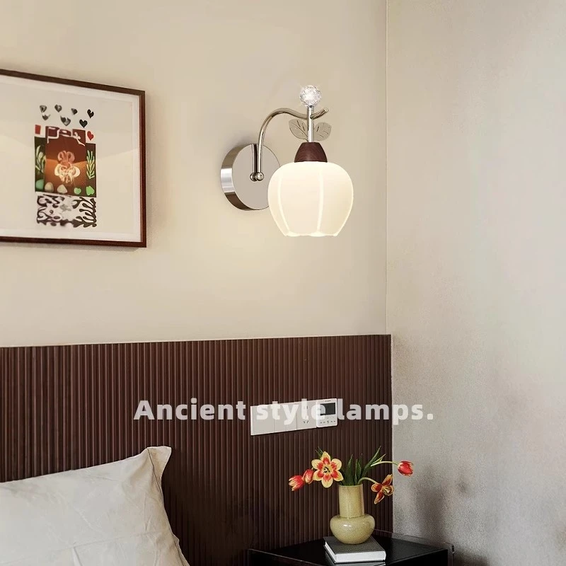 法式中古风壁灯卧室床头灯复古胡桃木色客厅背景墙楼梯过道灯