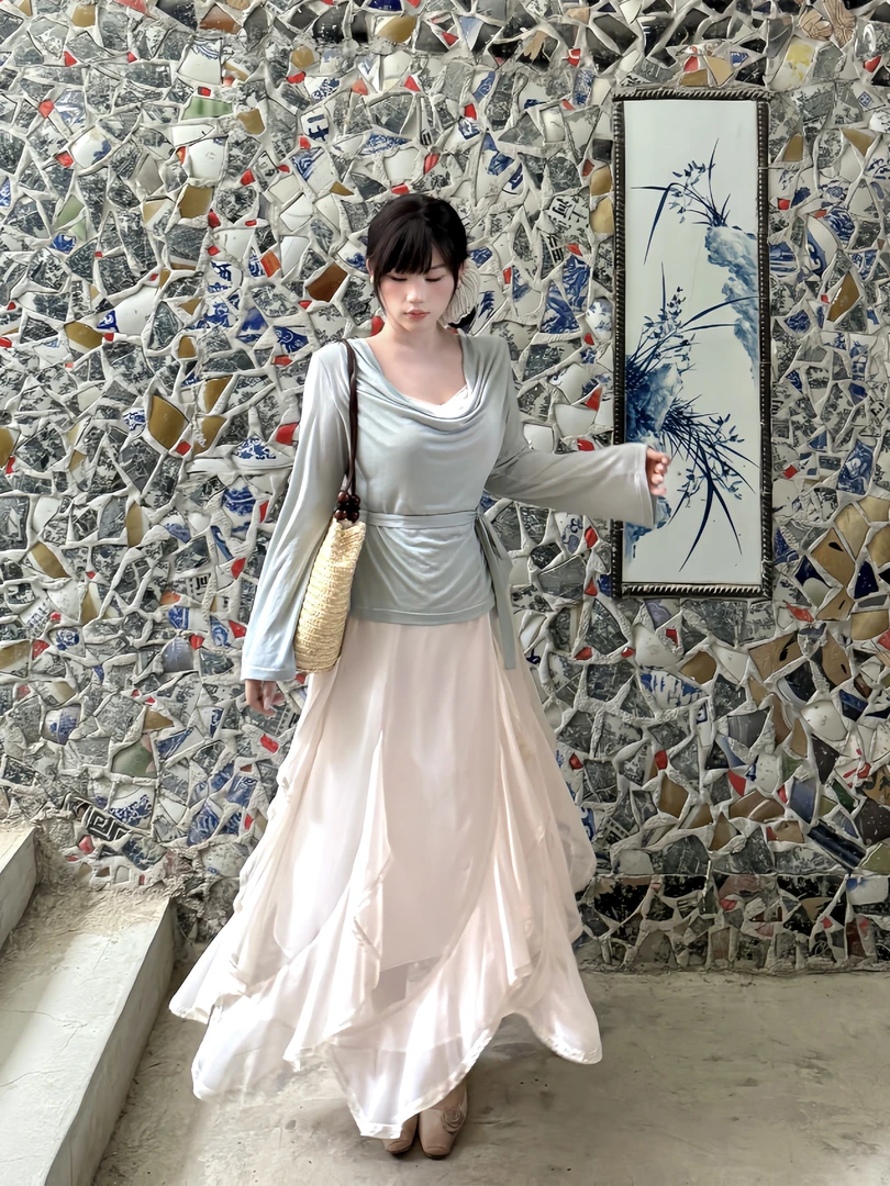 月半鱼【人鱼泪】法式气质荷叶边拼接蕾丝初恋吊带连衣裙女